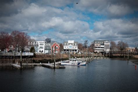 sportsbooks milford|Review of Winners in Milford, CT .